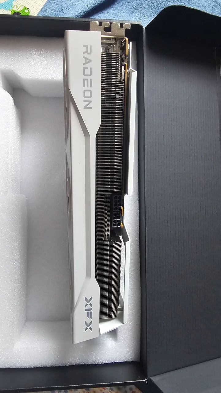 Rx 9070 xt swift xfx branca 