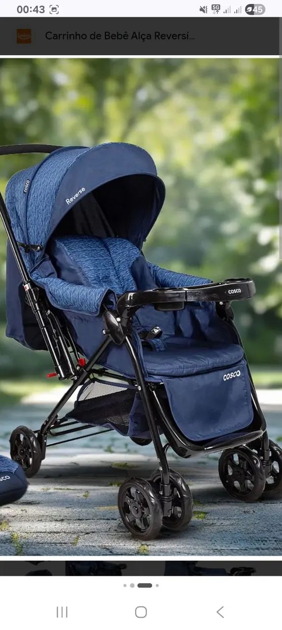 Carrinho de bebê azul 