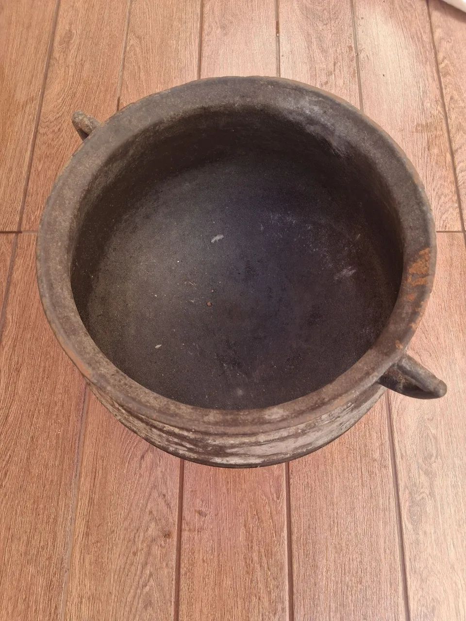 Panela de ferra 18 litros 