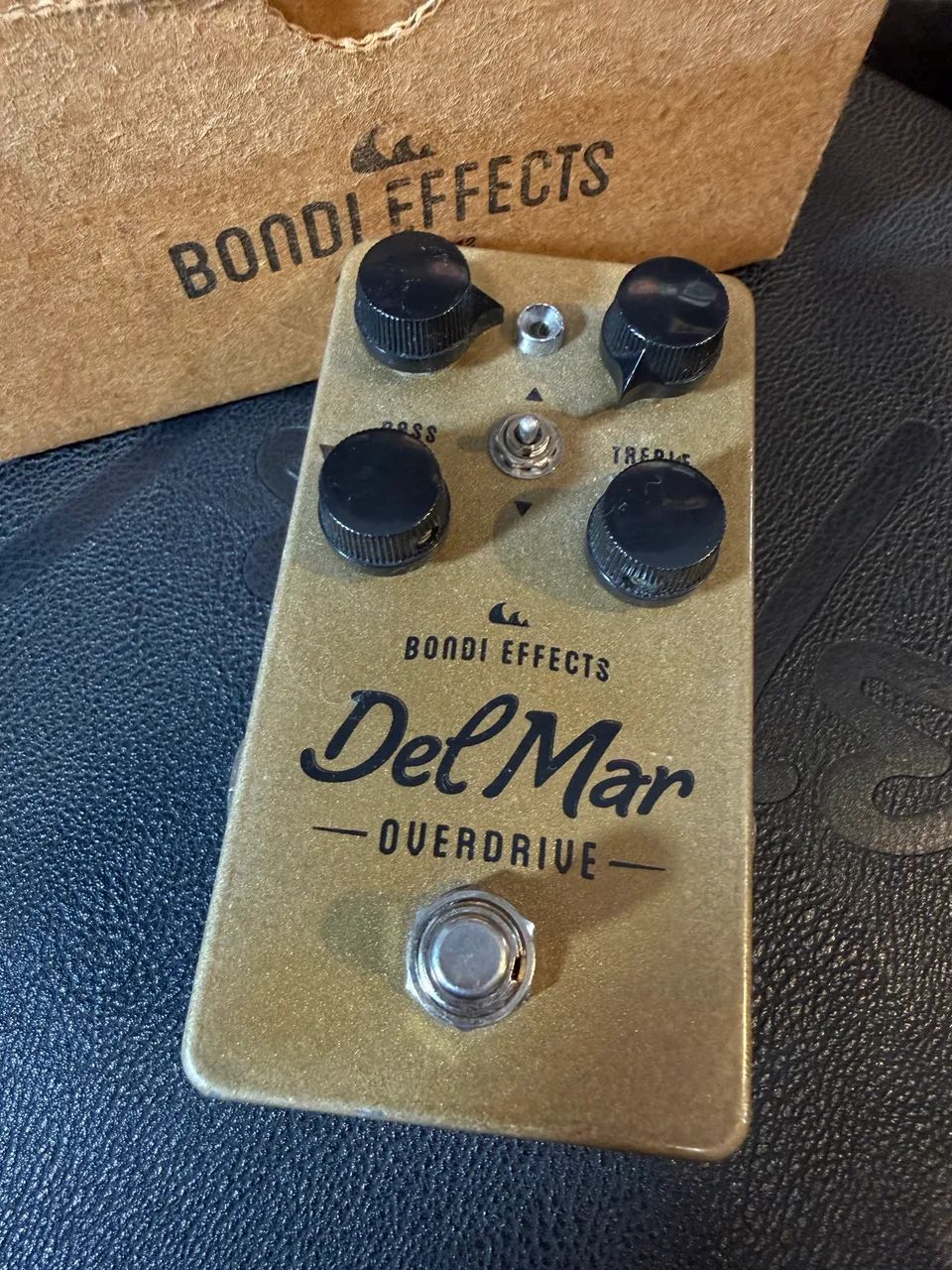 Pedal bondi delmar