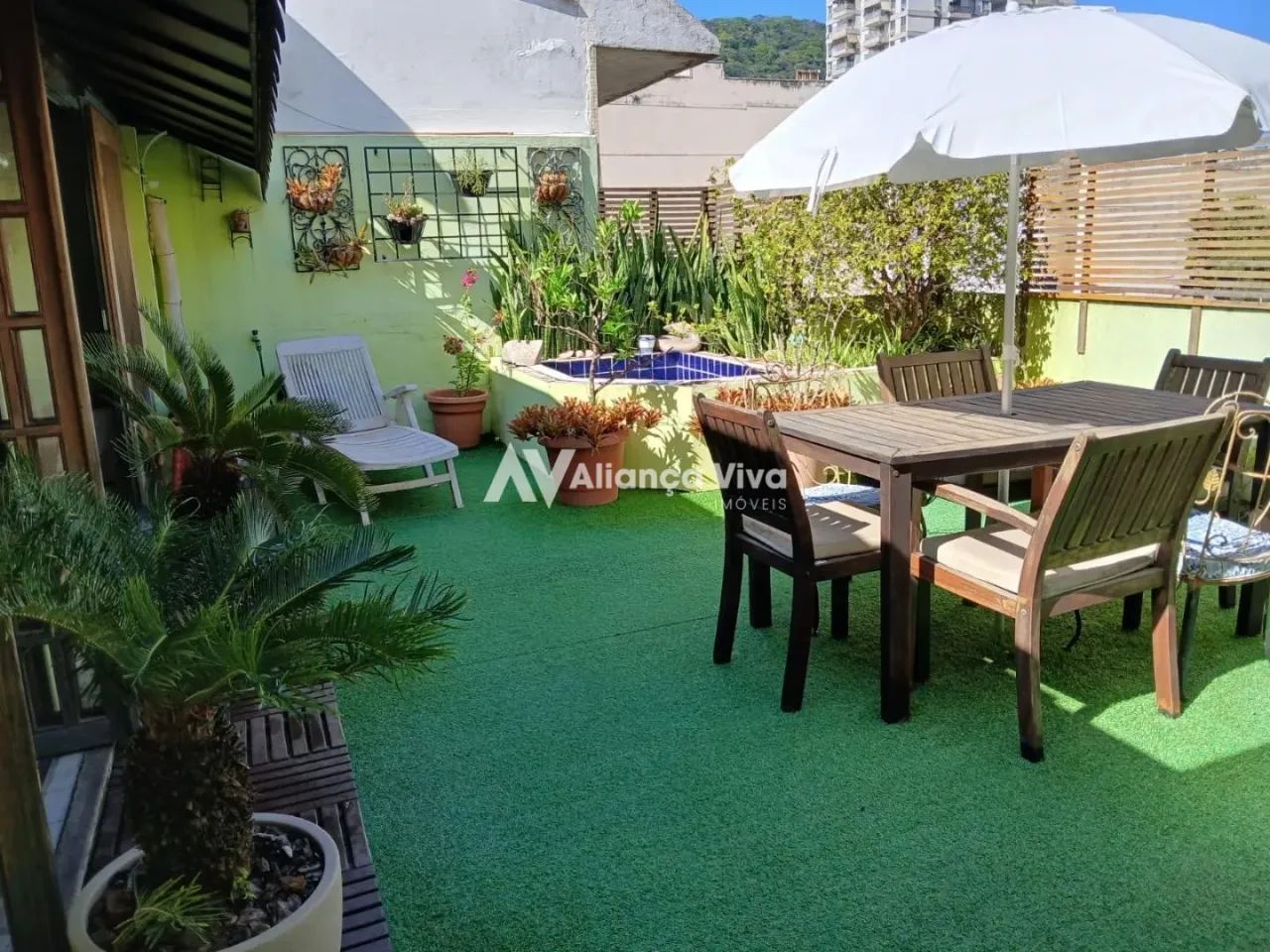 Botafogo | Cobertura 4 quartos, sendo 1 suite