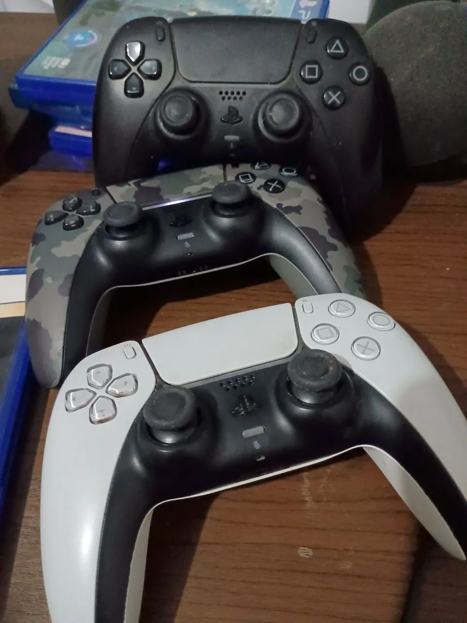 PS5 FAT  2 controle 1 jogo 