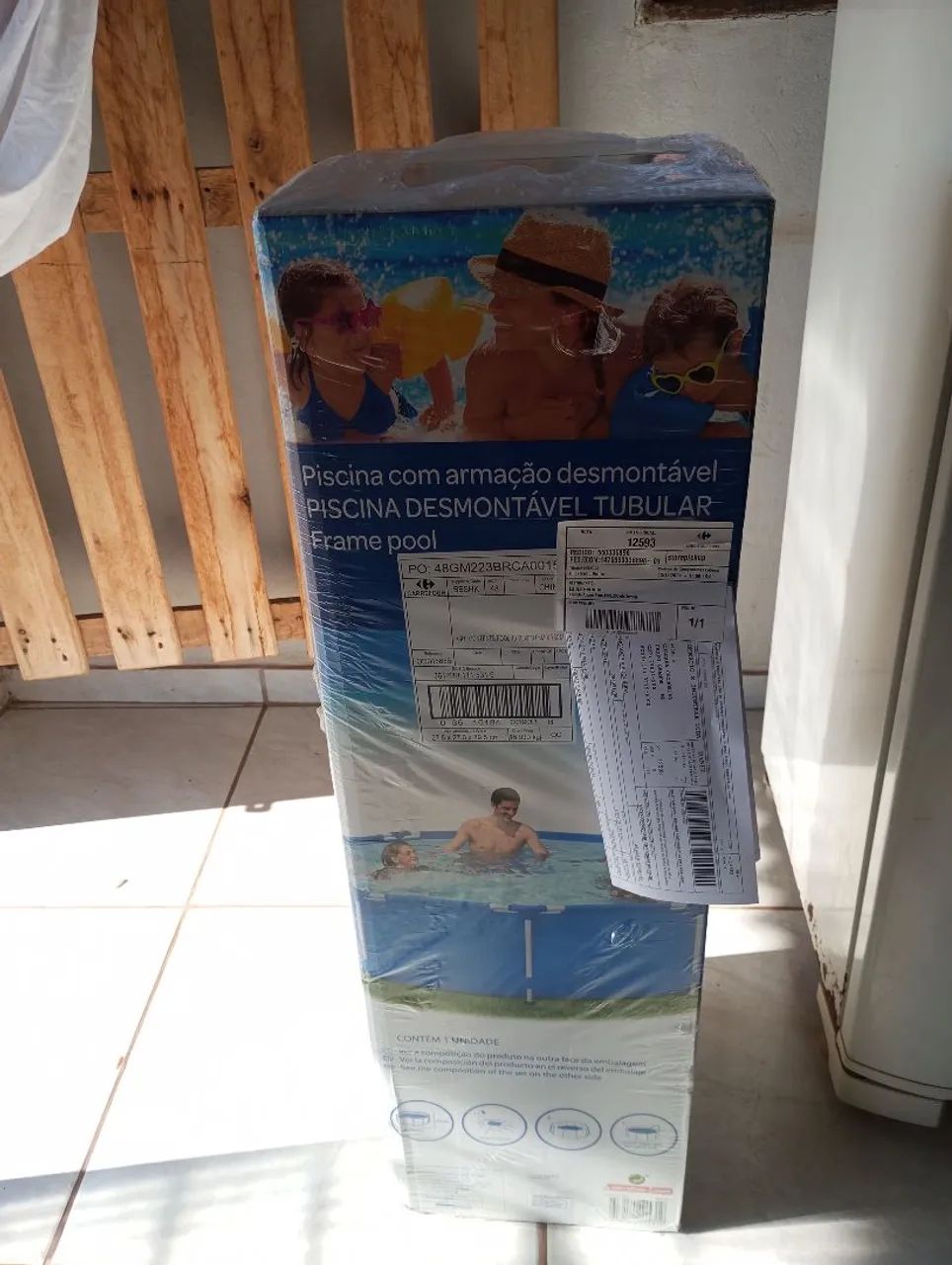 Piscina com deck pronta pra uso. - Foto 2