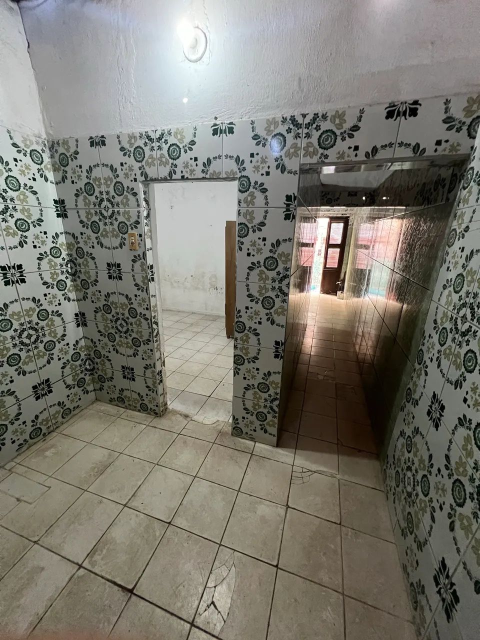 Alugo casa 450,00 - Foto 4
