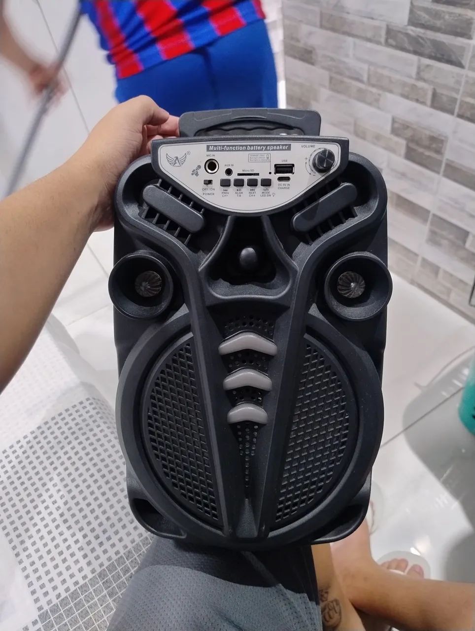 Caixinha de som bluetooth 415985616039464960