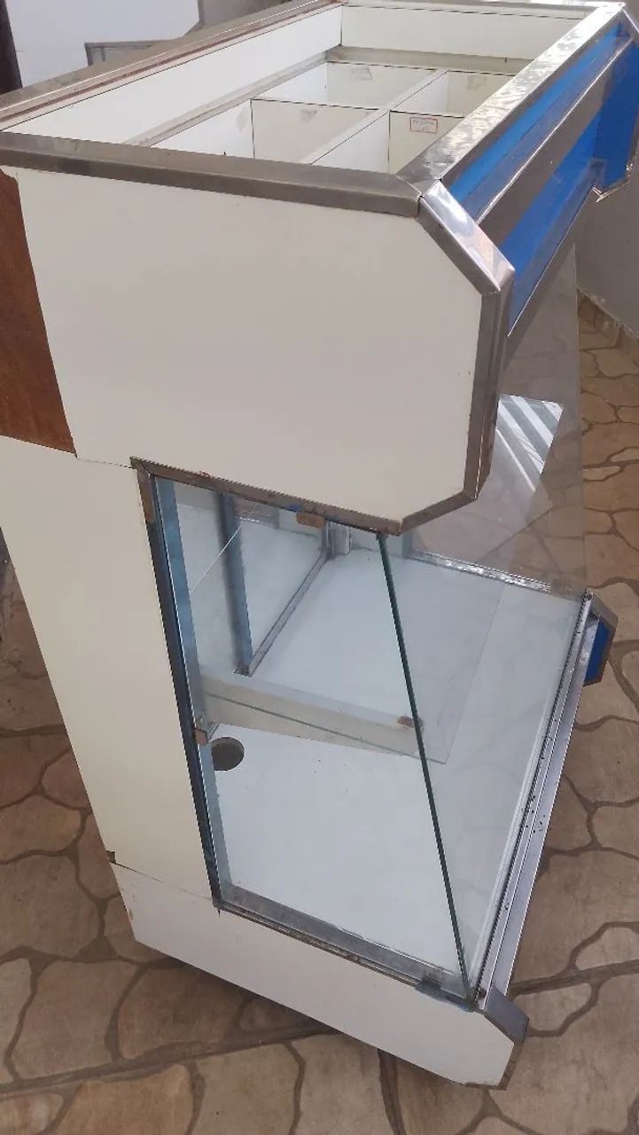 Vendo se este balcão expositor para seu comércio - Foto 4