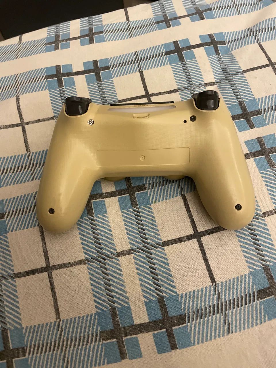 Controle original ps4 Dourado - Foto 2
