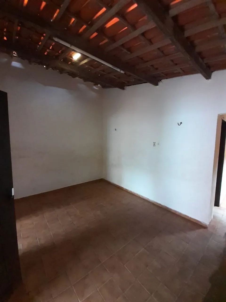 Ampla CASA  a venda - Foto 3