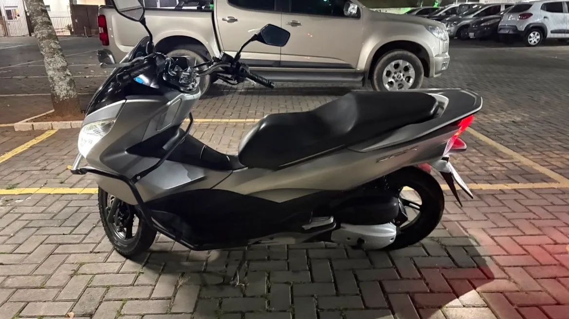 Honda PCX  - Foto 3