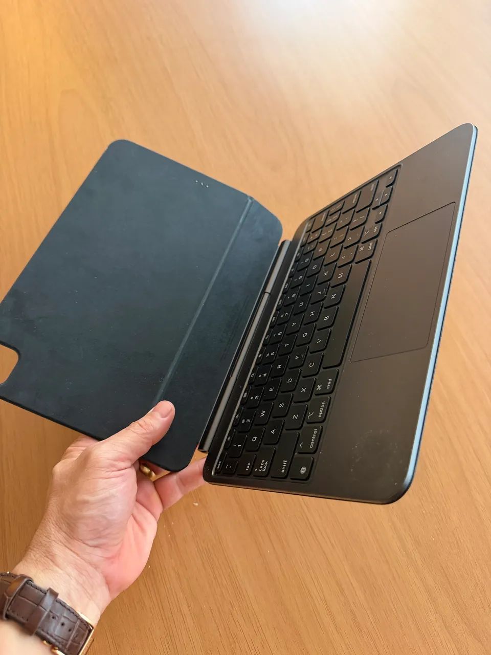 Capa Teclado iPad 11 - Original - Foto 3