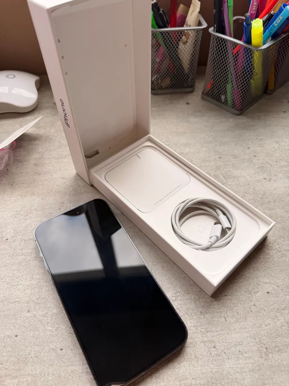 iPhone 14 Pro Max 256-usado impecável.