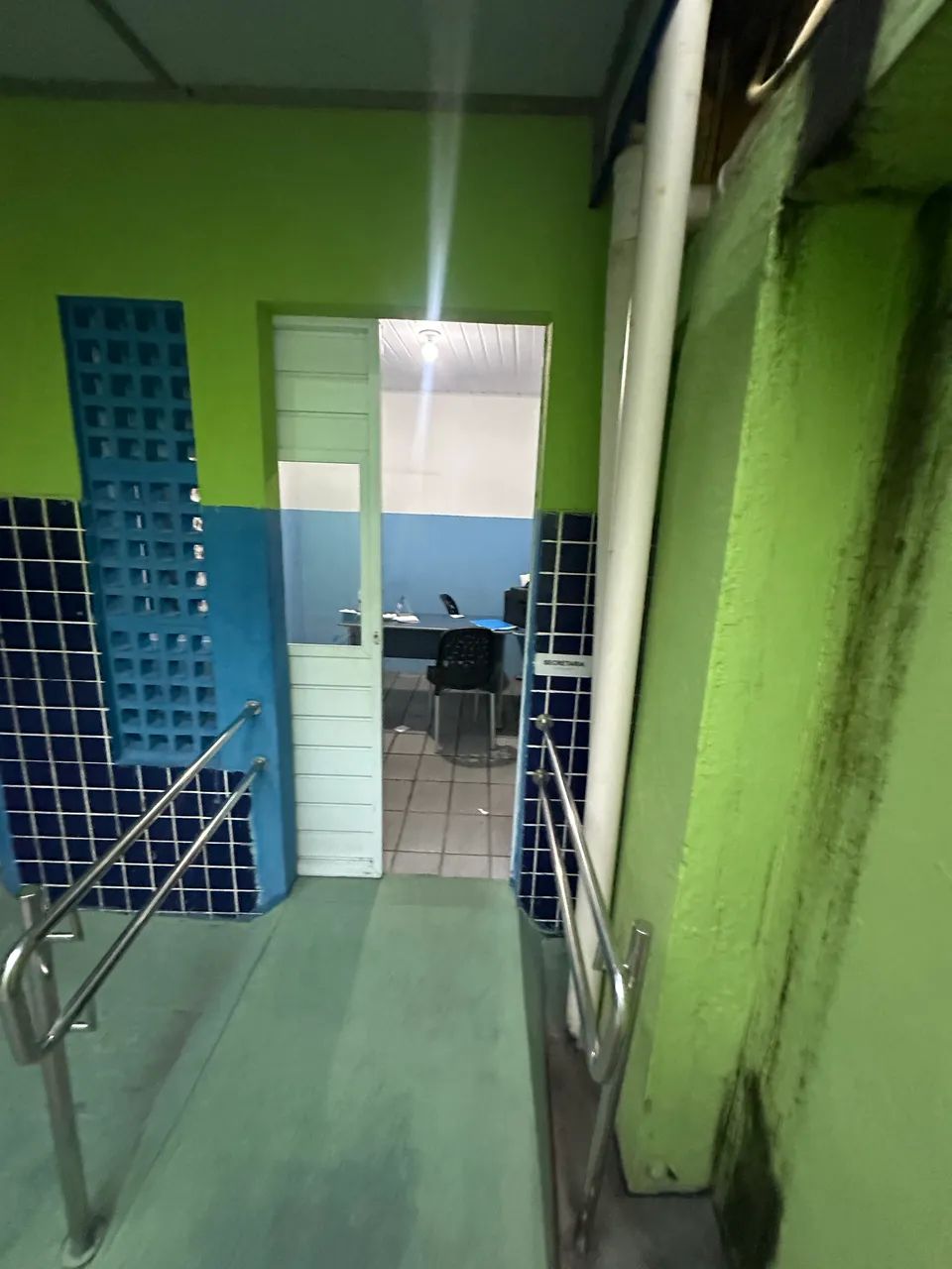 PRÉDIO COMERCIAL 300m² | Salas, banheiros e Estrutura Completa - Foto 5