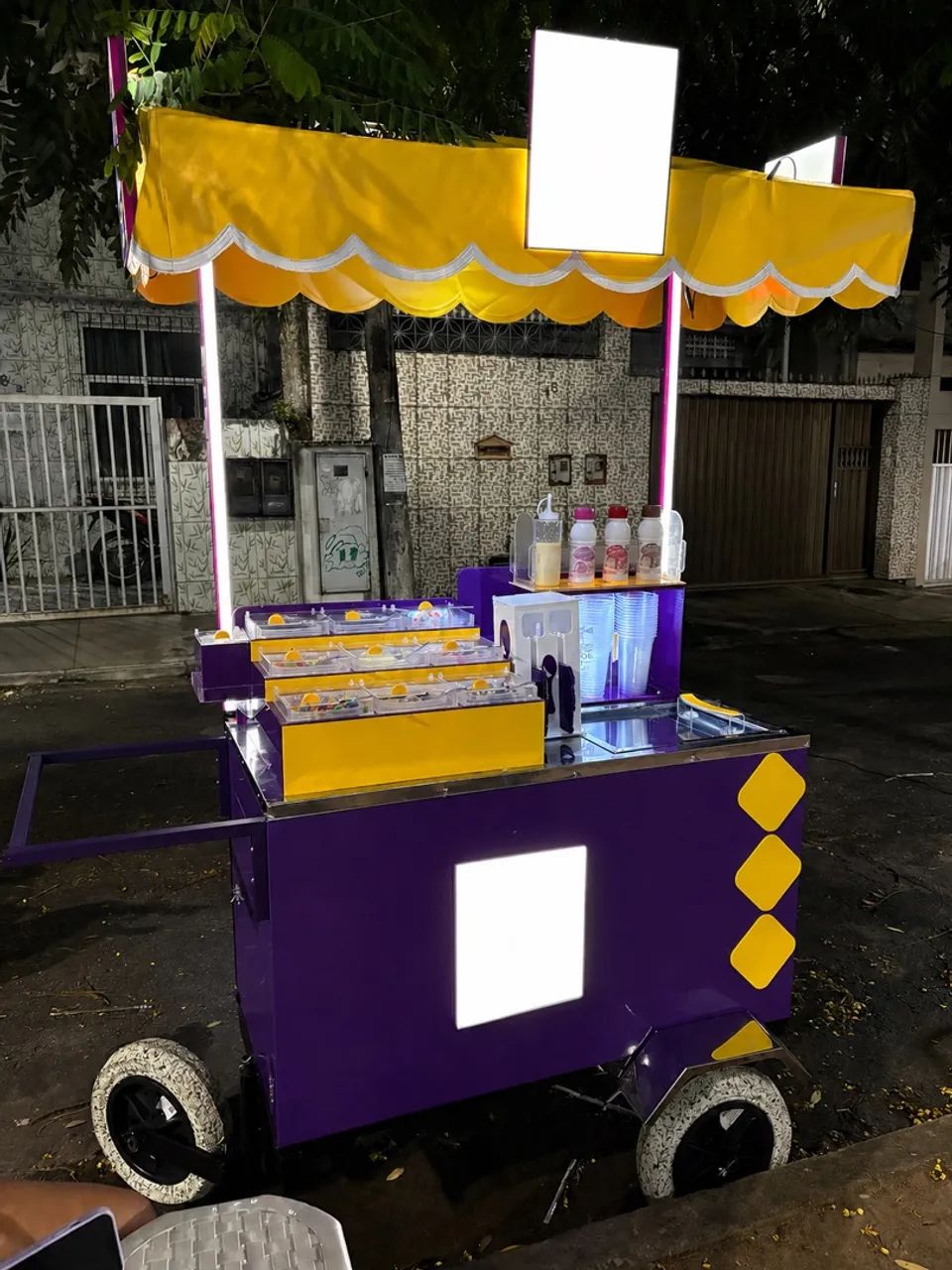 CARRINHO DE AÇAÍ - COMPLETO E PRONTO PARA TRABALHAR!