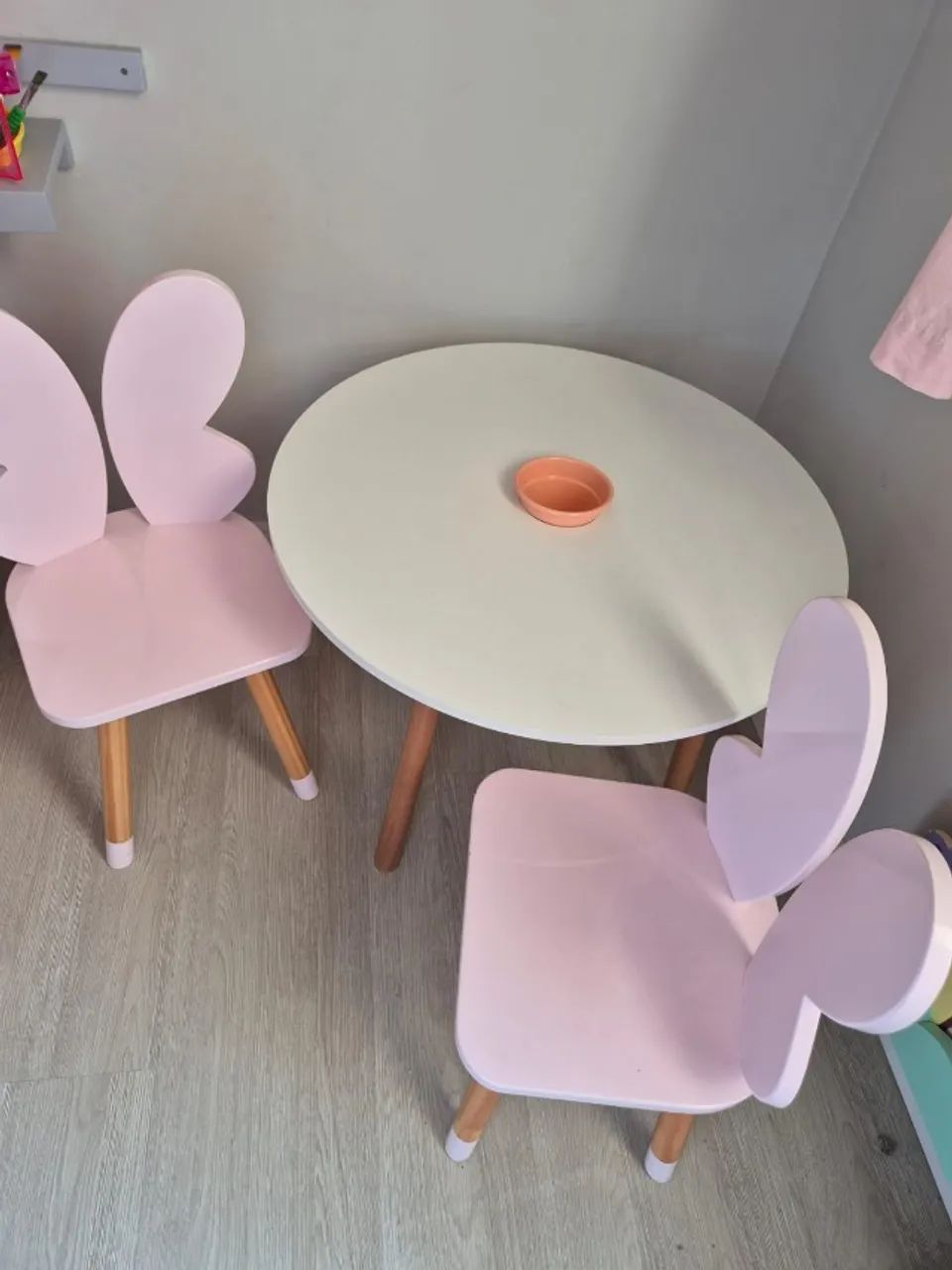 mesa e cadeira infantil