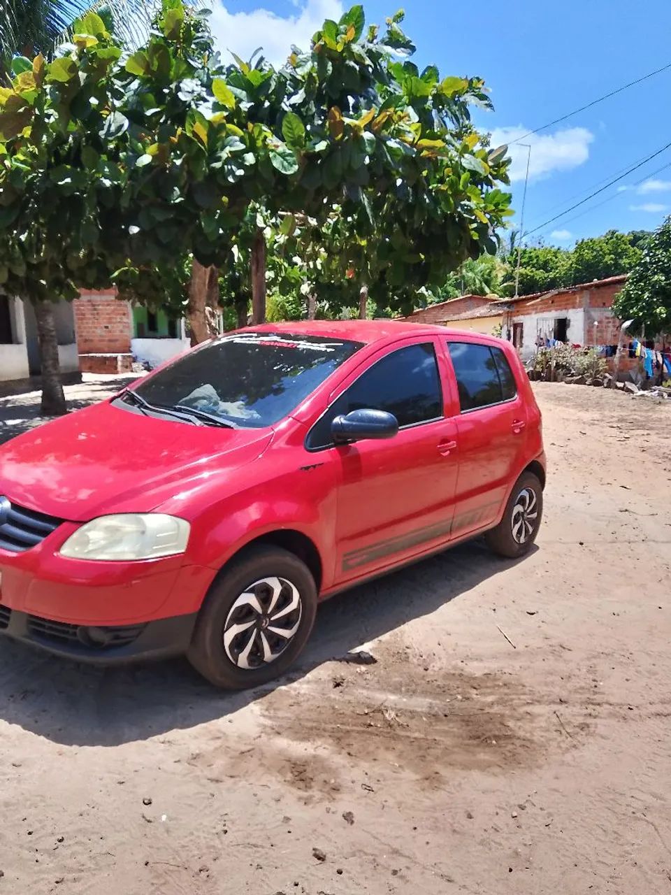 Volkswagen Fox Fox Plus 1.0Mi/ 1.0Mi Total Flex 8V 3p 2008