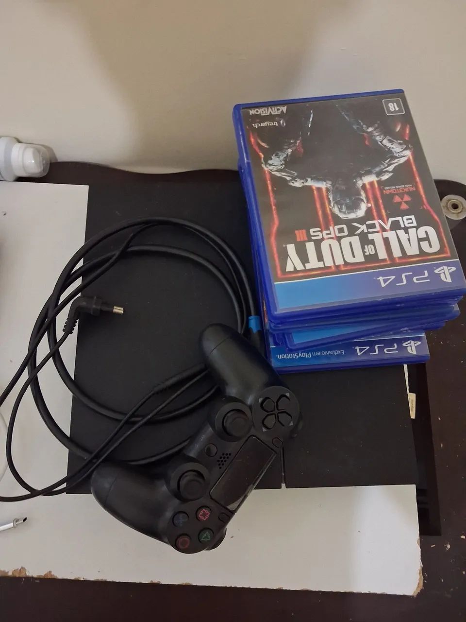 Ps4 com 01 controle 