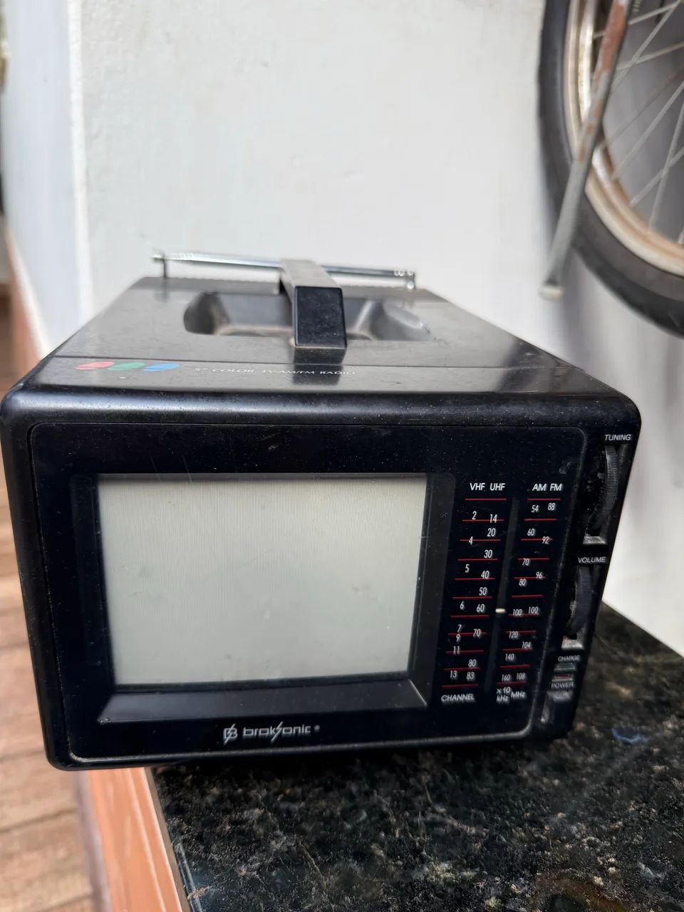 Mini tv antiga usada broksonic  - Foto 4