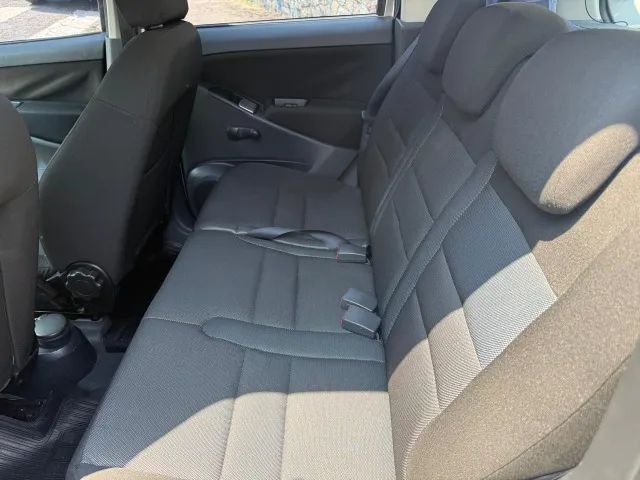 Fiat Idea Attractive 1.4 Fire Flex 8V 5P 2013 - Foto 2