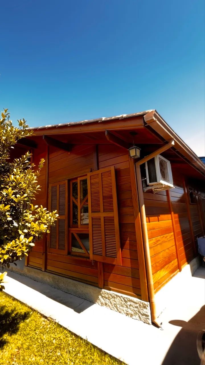 Duas casas pelo preço de uma no Ribeirão da ilha. - Foto 5