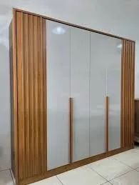 Guarda-Roupa de Casal Ripado MDF Guarani