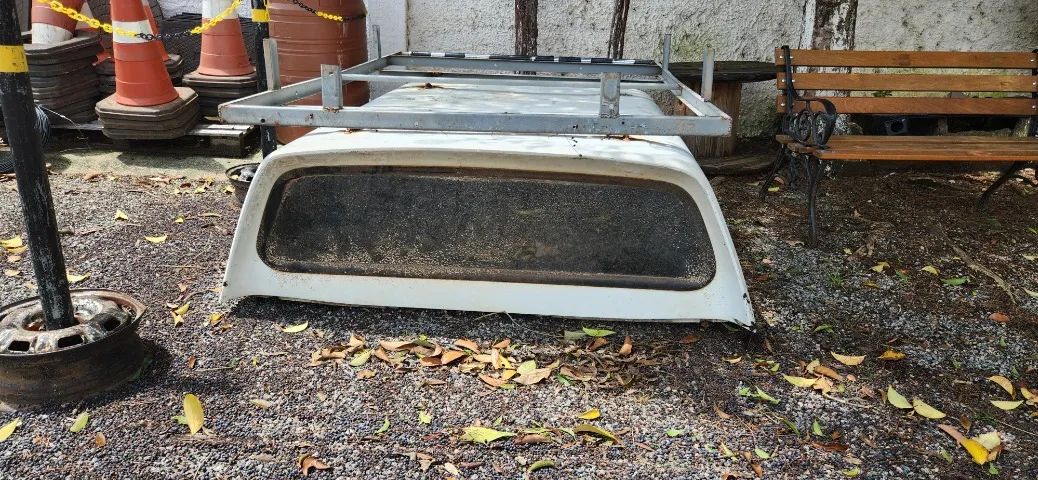 Capota fibra L200 Triton com vidro - Foto 3