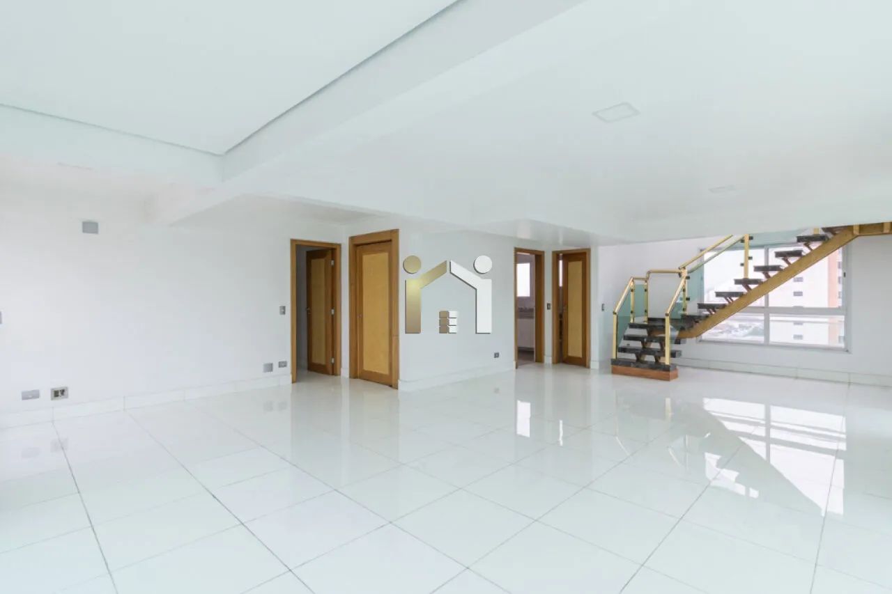 Cobertura duplex com 264m² a venda ou locação em Moema com, 4 dormitórios sendo 2 suítes e - Foto 2