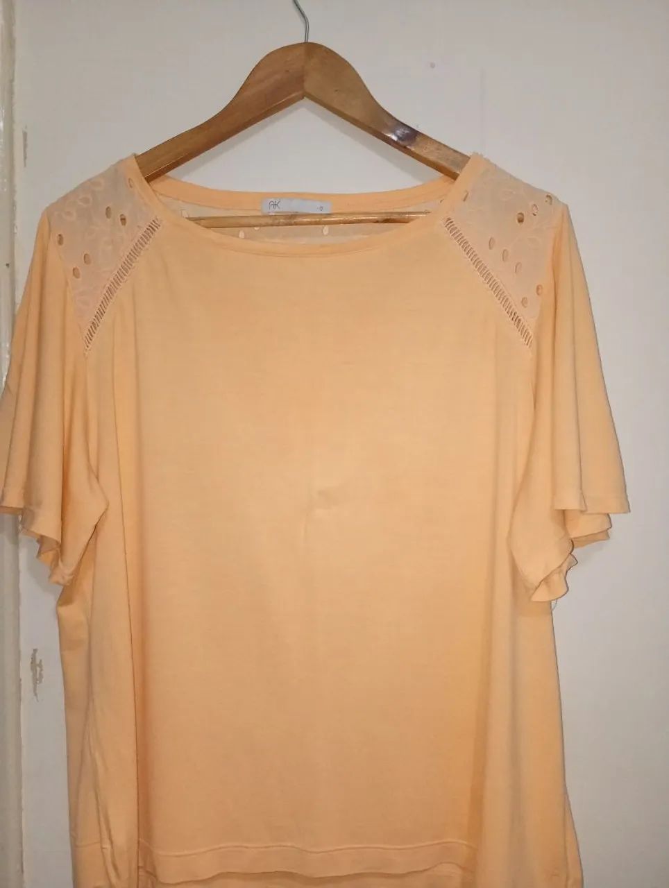 3 blusas por 55,00