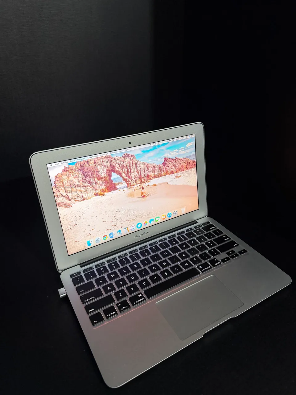 macbook air 2011