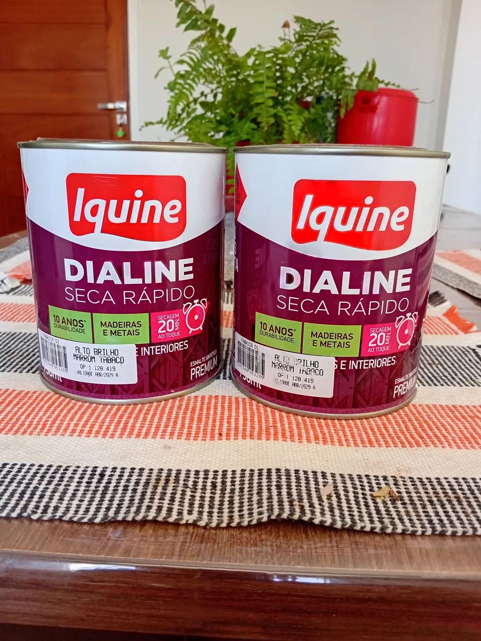 Tinta iquine dialine.                                                    