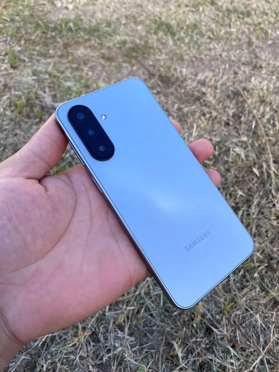 Samsung A17 - Foto 2