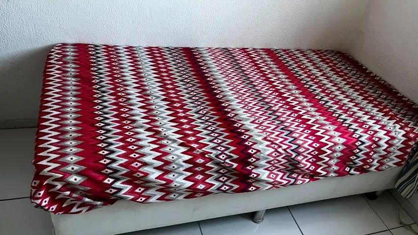 Cama Box Solteiro seminova (base + colchão) - Foto 2