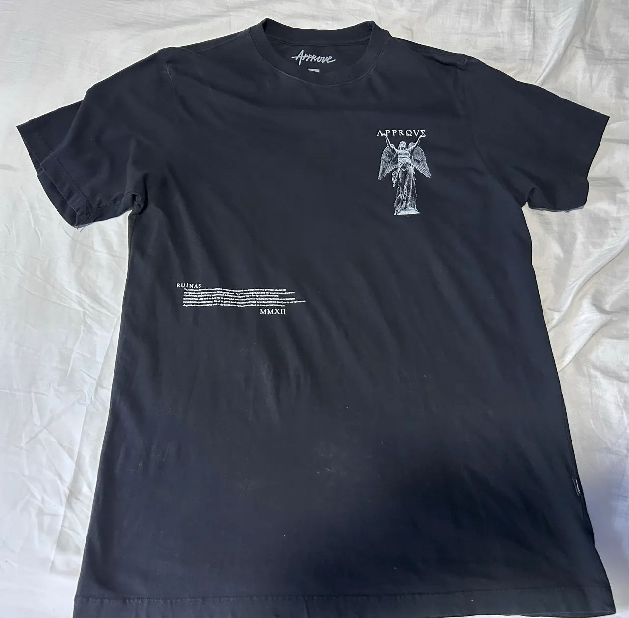 Camiseta Huge Approve Ruínas Angel Statu Preto