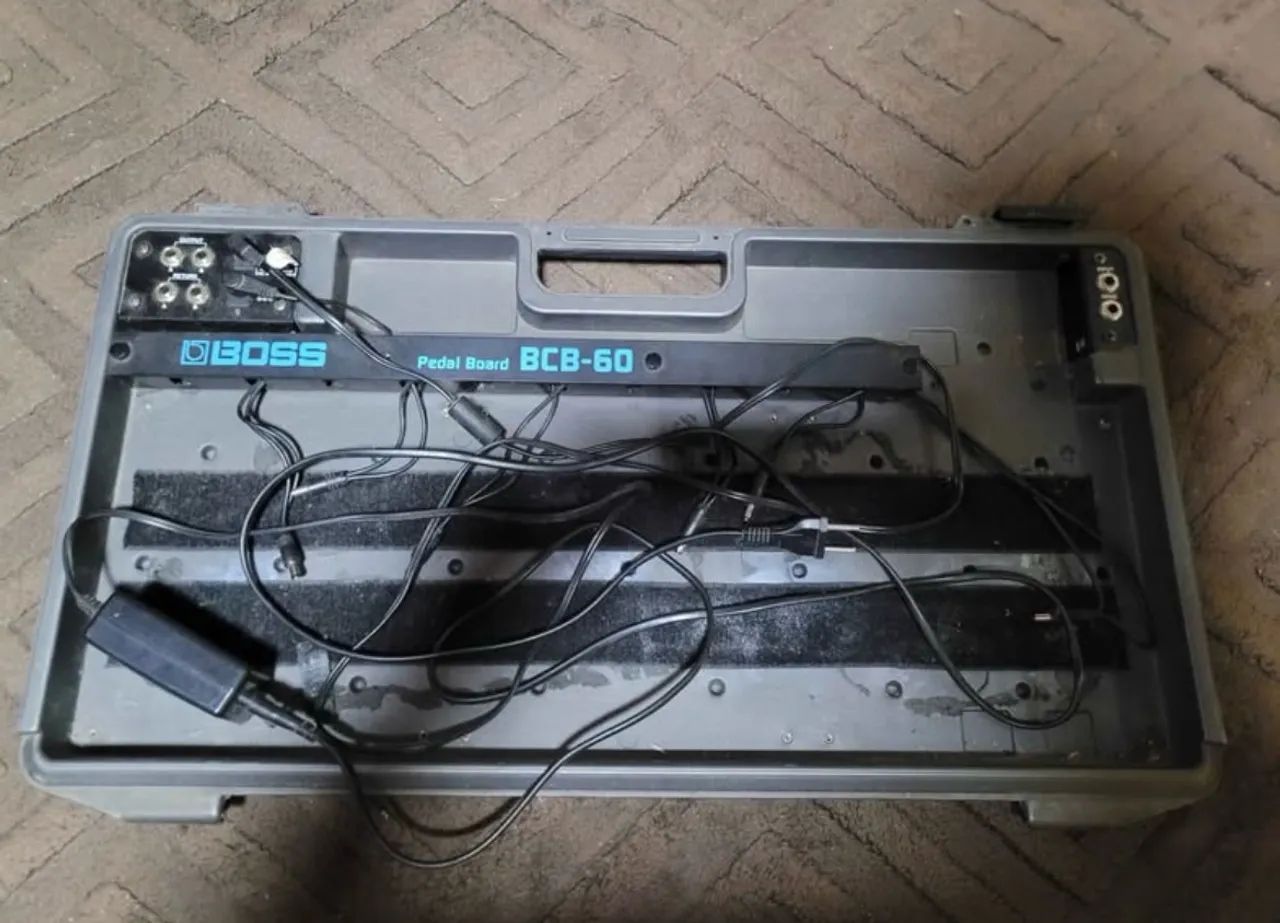 Pedalboard BOSS BCB-60