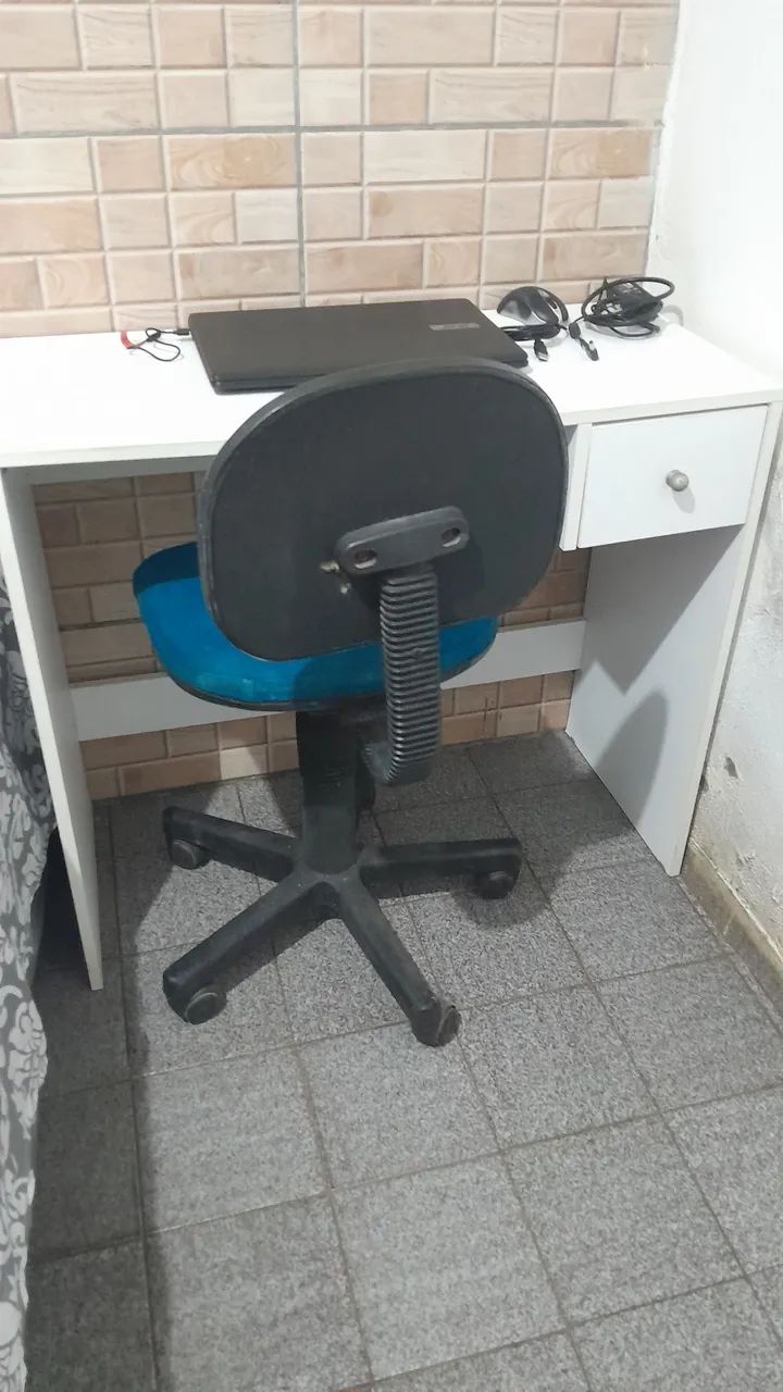 Mesa de estudo e cadeira - Foto 3