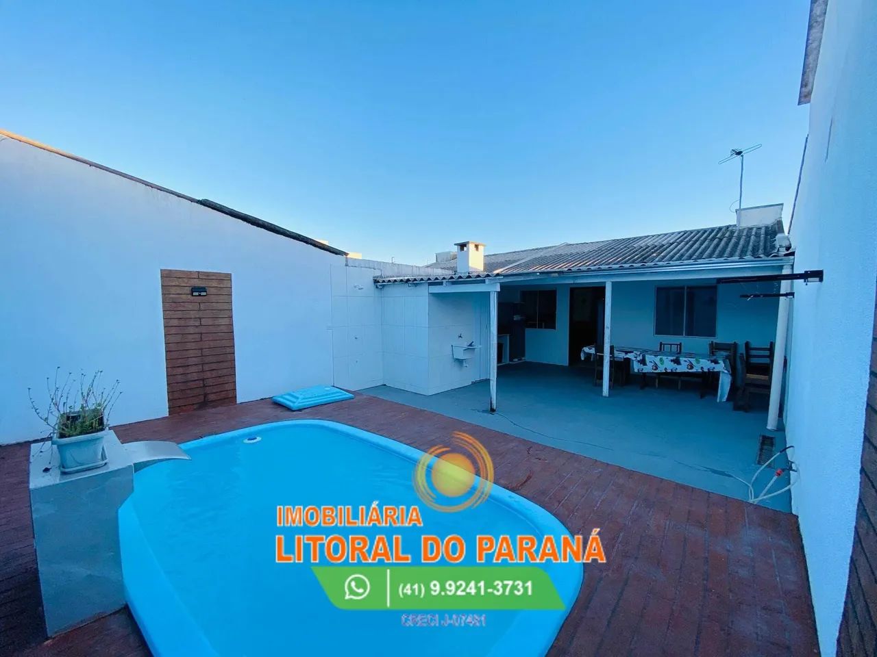 Casa 02 quartos - piscina (100 mil entrada e parcelas com Imobiliária) - Foto 2