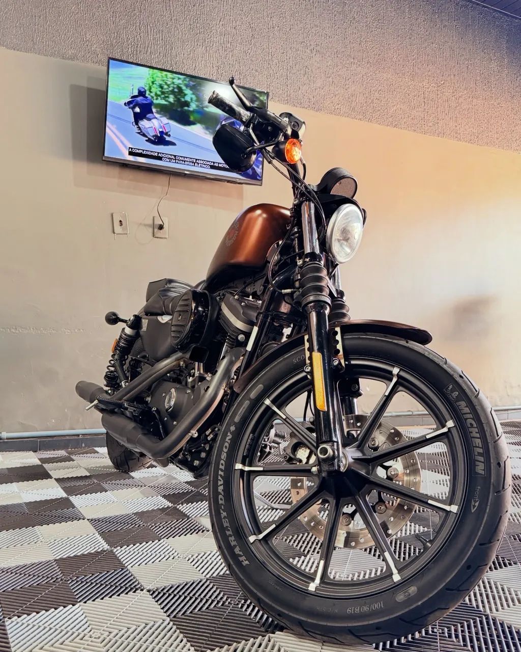 HARLEY DAVIDSON  SPORTSTER 883N  IRON 2019 - Foto 4