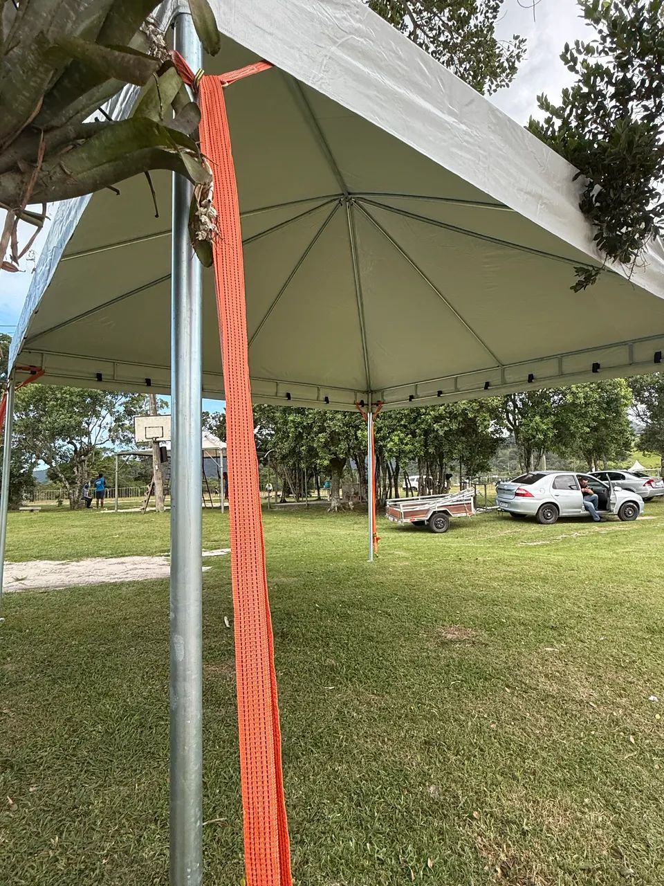 Tenda 5x5 branca nova  - Foto 3