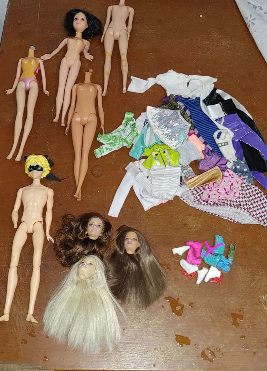 Lote Barbies sucatas