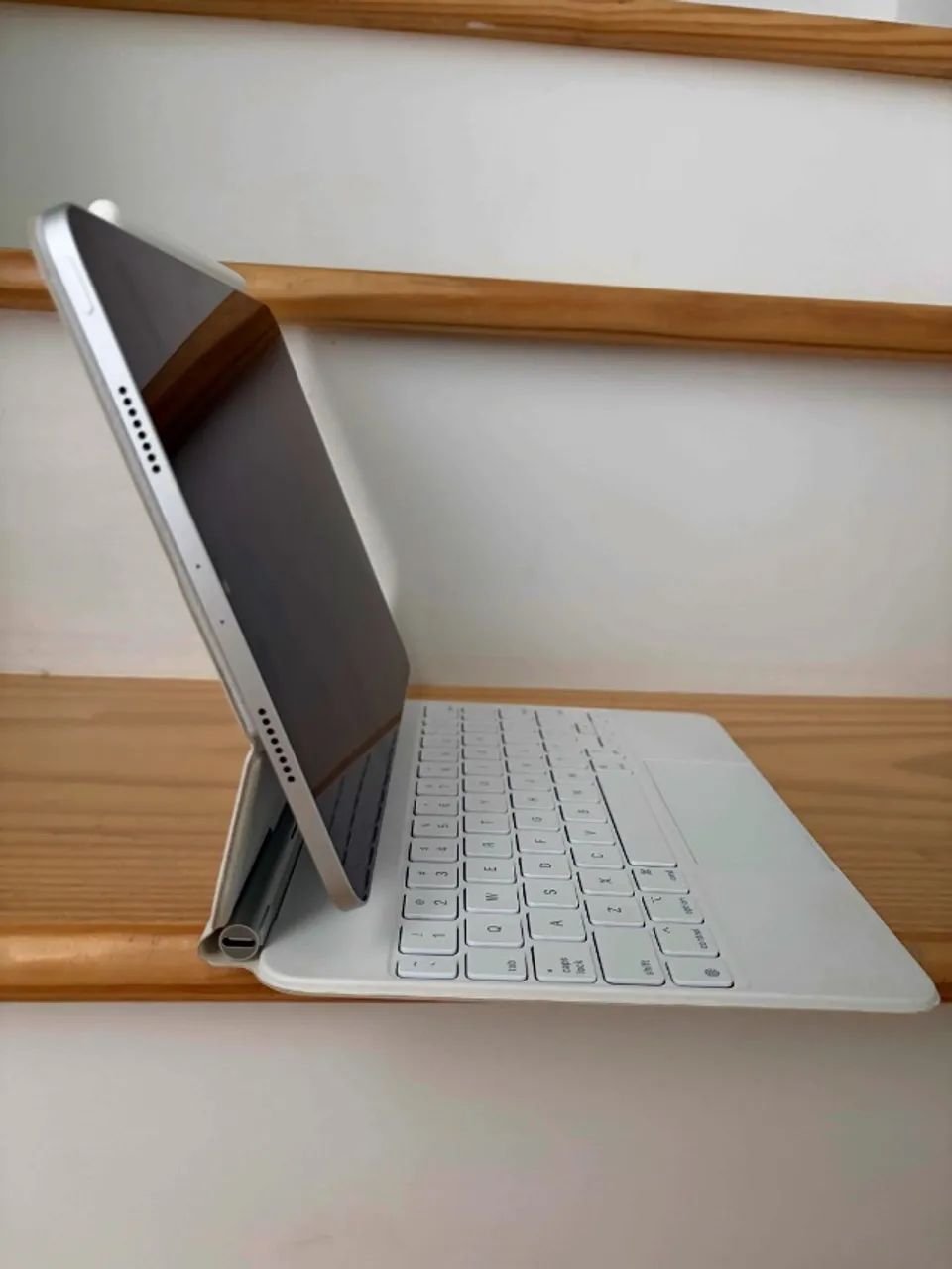 Apple iPad Pro De 11 Wi-fi 128gb Prata 3a Gen + Acessórios - Foto 4