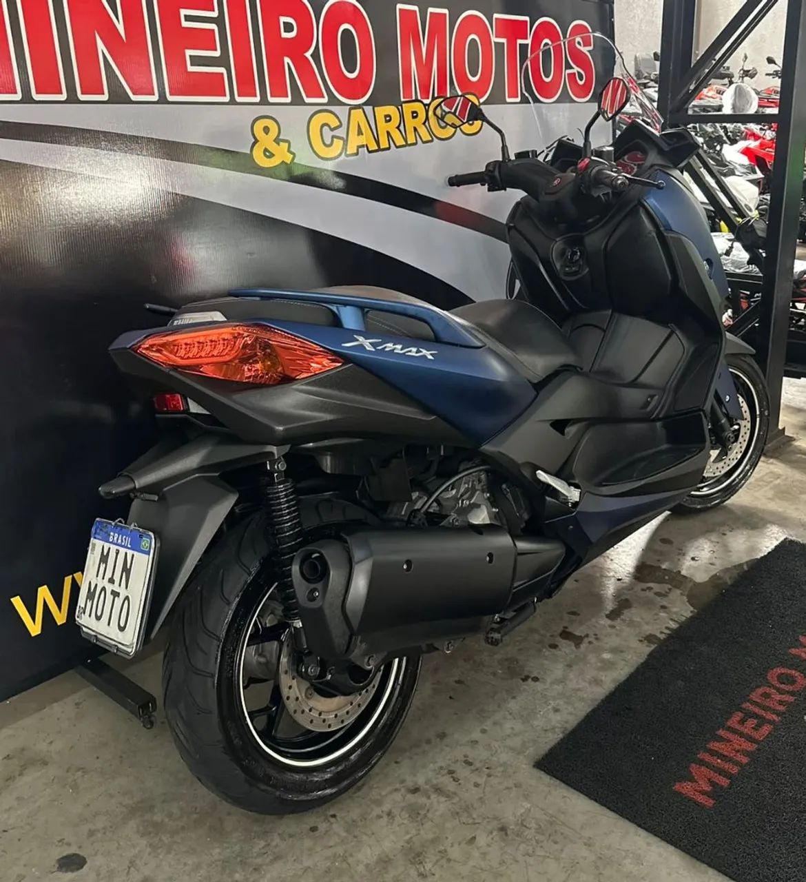 XMAX 250 ABS - Foto 3