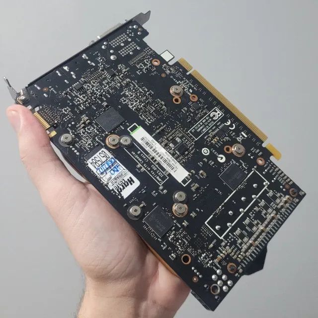 Placa de Vídeo GTX 660 2GB GDDR5 192 Bit Zotac - GPU para jogos com ótimo custo-benefício! - Foto 2