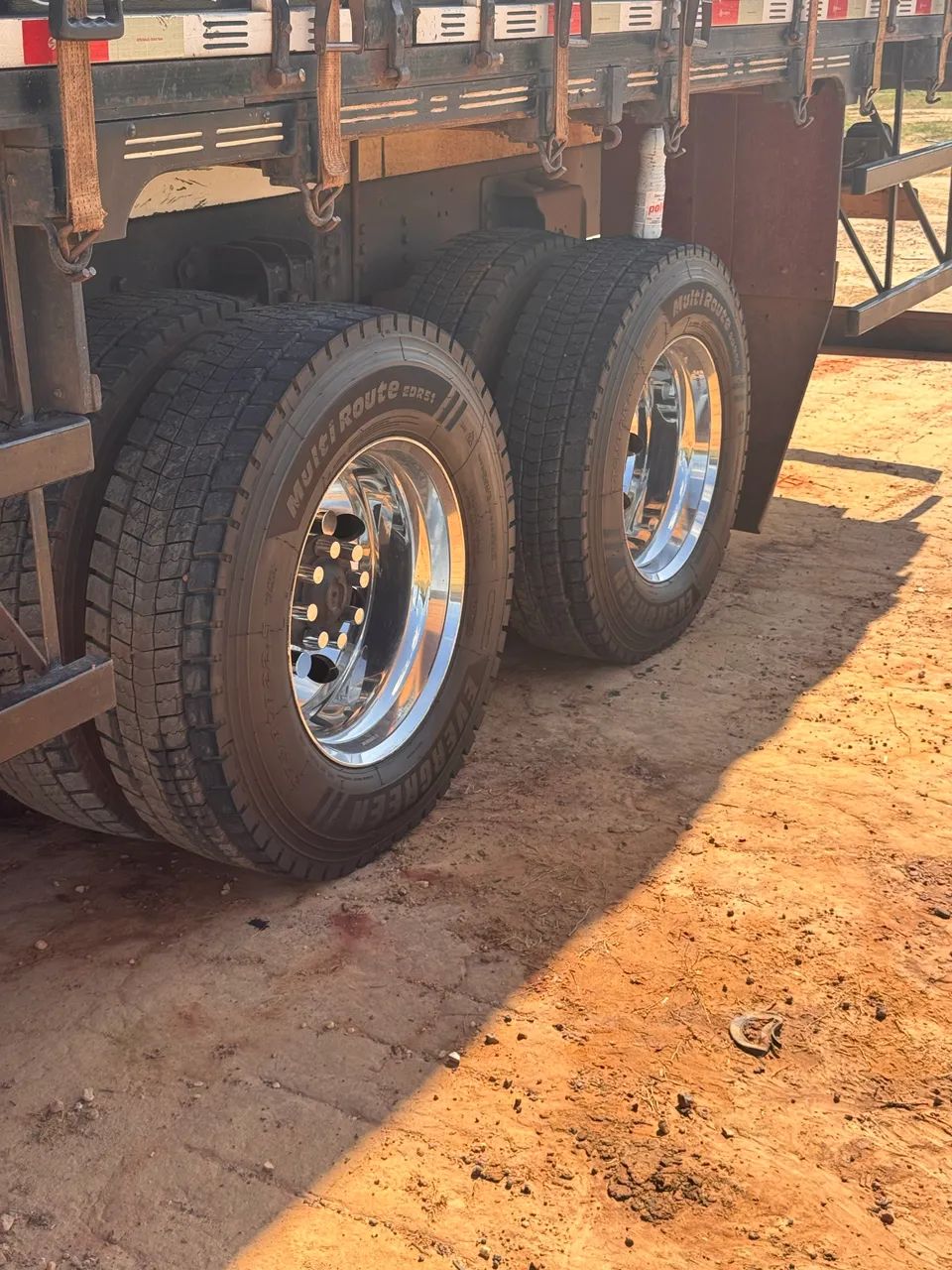 Ford Cargo 2428e ano 2009 - Foto 3