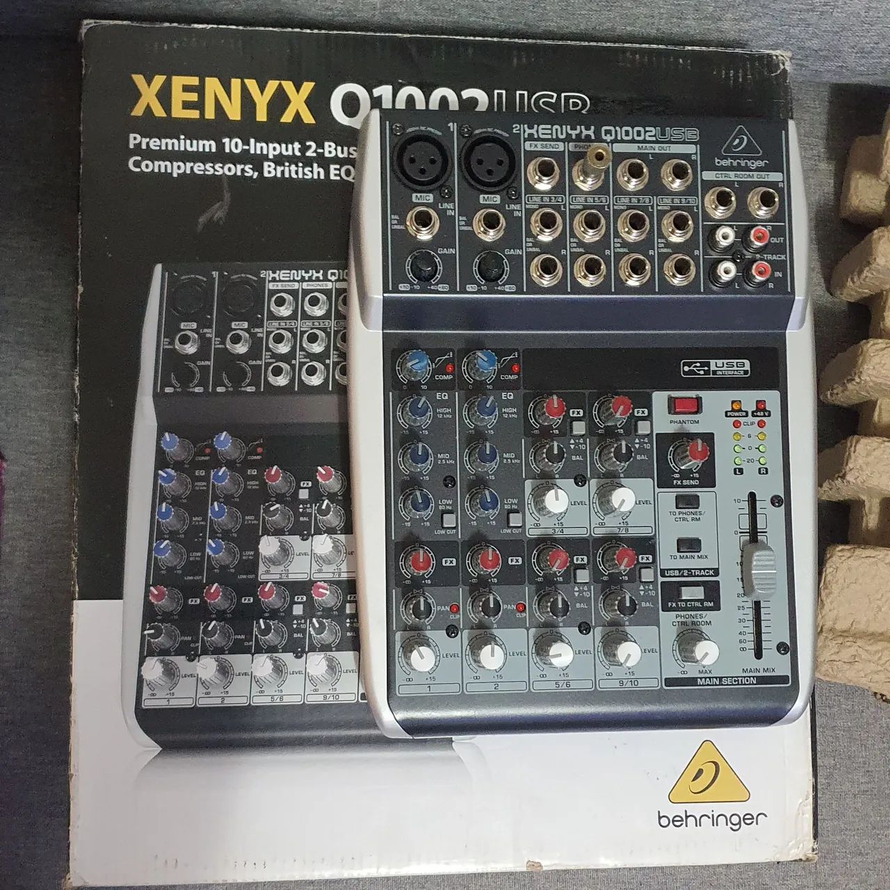 Mesa de som com interface de áudio Behringer Xenyx Q1002 USB 110v