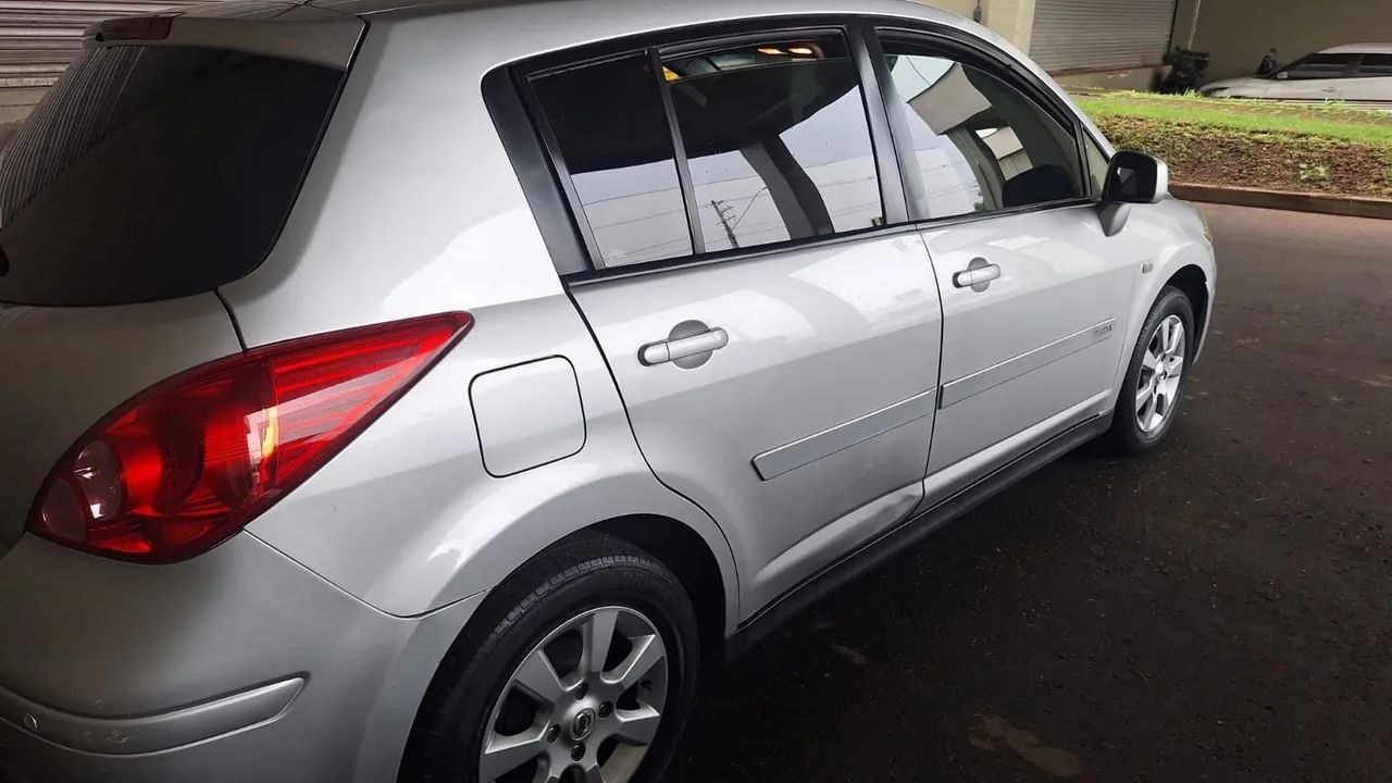 Nissan Tiida TIIDA SL 1.8/1.8 Flex 16V Mec. 2008