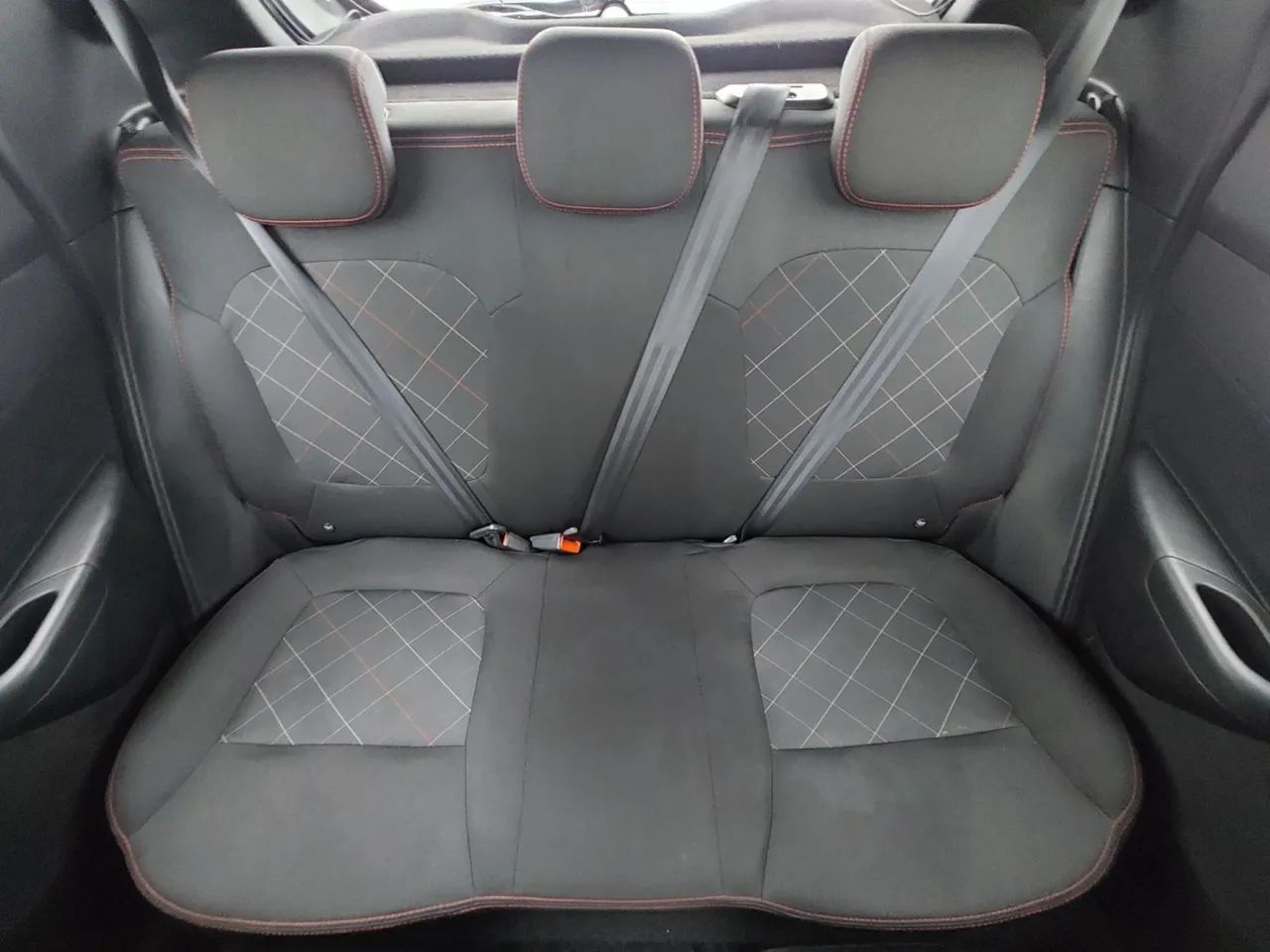 Renault Kwid 1.0 Zen, foto 18 de 18