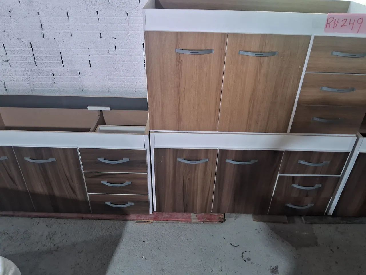 Sink counter and sink