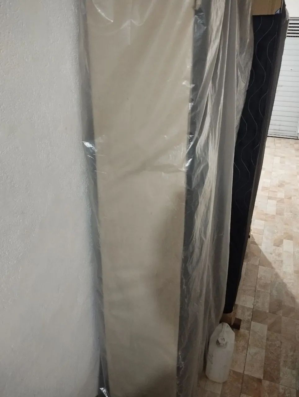Base box solteiro bege