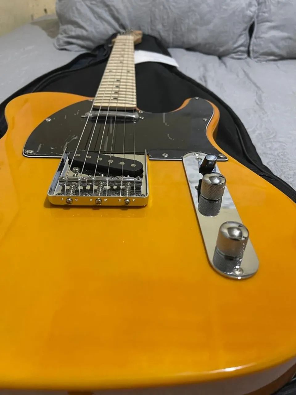 Guitarra Telecaster  - Foto 3