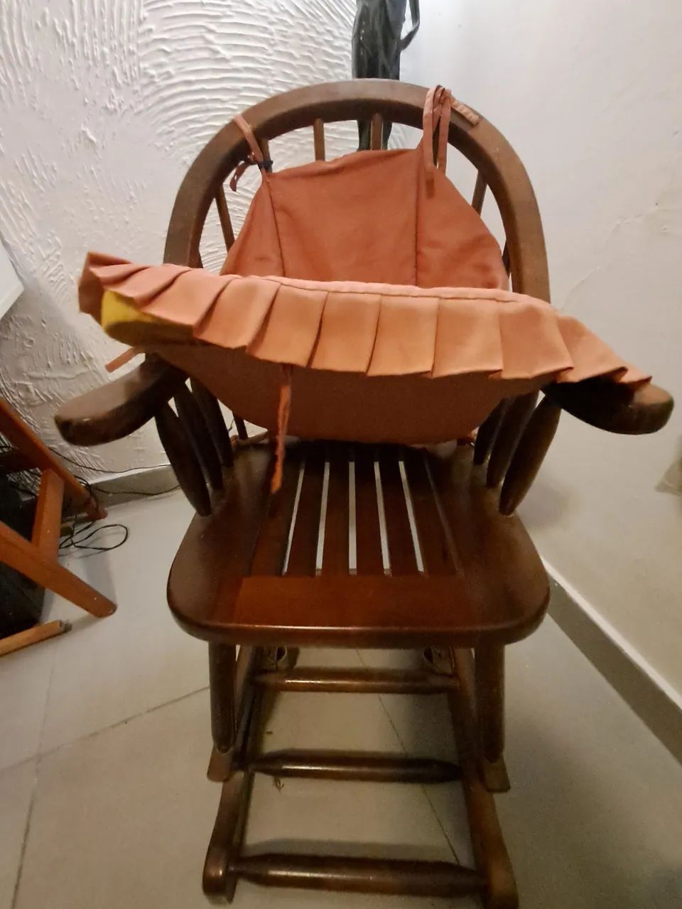 Cadeira de balanço - vendo - Foto 2
