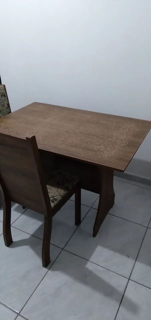 Mesa de madeira com banco e 1 cadeira - Foto 3
